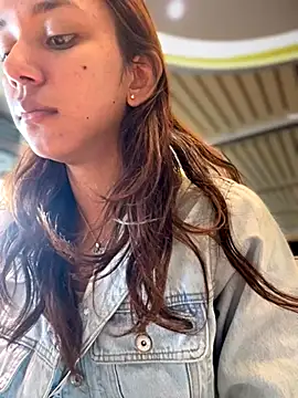 Nikol Rang   online show from October 10, 2025, 9:04 pm