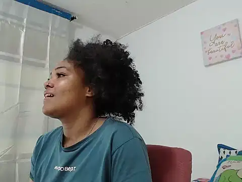 Snapshot of katty_ebonny chatting on November 28, 2025, 2:12 am katty ebonny online show from November 28, 2025, 2:12 am