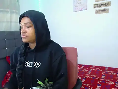 Snapshot of katty_ebonny chatting on October 17, 2025, 4:05 am katty ebonny online show from October 17, 2025, 4:05 am