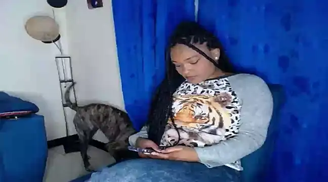 Snapshot of katty_ebonny chatting on January 21, 2025, 12:57 am katty ebonny online show from January 21, 2025, 12:57 am