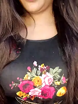 Snapshot of Sreya213 chatting on February 24, 2026, 6:31 pm Sreya213 online show from February 24, 2026, 6:31 pm