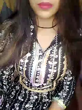 Snapshot of Sreya213 chatting on December 5, 2024, 2:50 pm Sreya213 online show from December 5, 2024, 2:50 pm