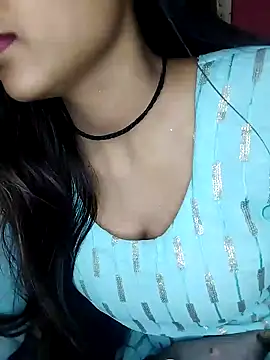 Snapshot of Sreya213 chatting on January 10, 2025, 12:36 pm Sreya213 online show from January 10, 2025, 12:36 pm