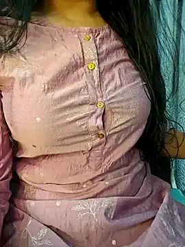 Rina777o online show from April 4, 2026, 2:18 am