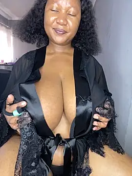 MayaPassion online show from December 4, 2025, 1:10 pm