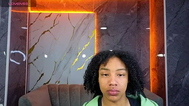 Violeth b online show from November 7, 2025, 12:42 pm