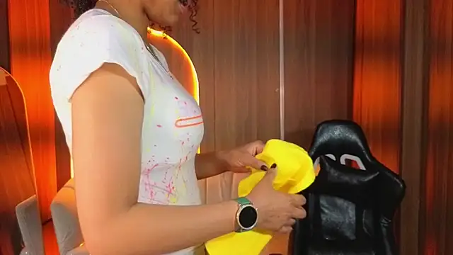 Violeth b online show from February 2, 2026, 12:59 pm