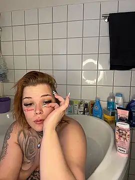 Snapshot of elina_may chatting on February 1, 2026, 12:58 pm elina may online show from February 1, 2026, 12:58 pm