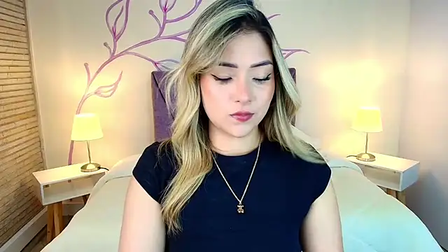 DahliaMoore online show from March 23, 2025, 12:47 am