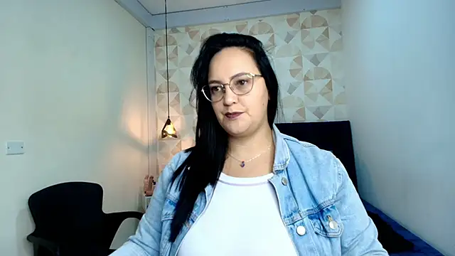 veronicabbw online show from October 17, 2025, 12:07 pm