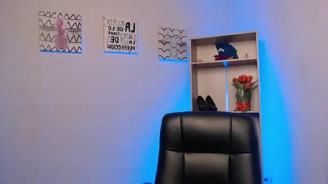 Jeam hot online show from September 8, 2025, 8:41 pm