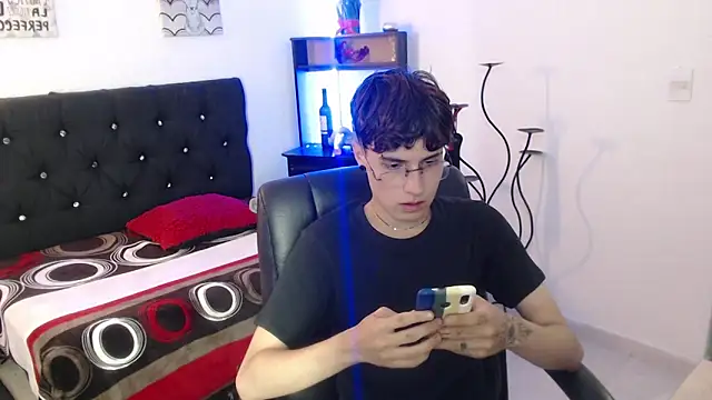 Jeam hot online show from October 16, 2025, 9:45 pm