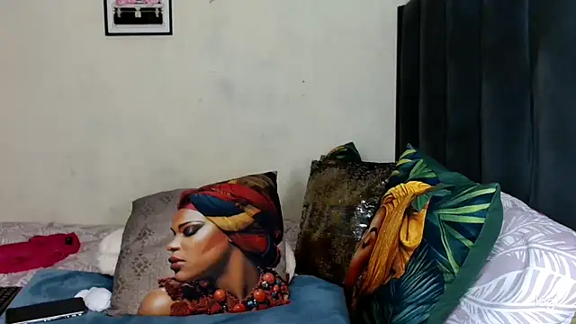 quenliyasa online show from March 12, 2026, 7:51 pm