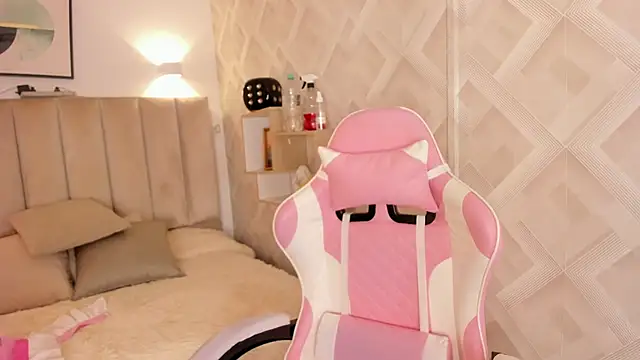 Snapshot of Haru_Bonny chatting on February 17, 2026, 7:55 pm Haru Bonny online show from February 17, 2026, 7:55 pm