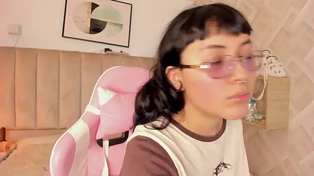 Snapshot of Haru_Bonny chatting on February 25, 2026, 7:36 pm Haru Bonny online show from February 25, 2026, 7:36 pm