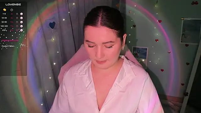 Lei White online show from March 12, 2025, 10:28 pm