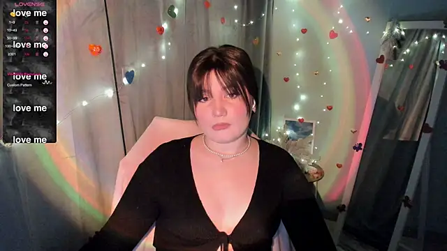 Lei White online show from February 10, 2025, 8:00 pm