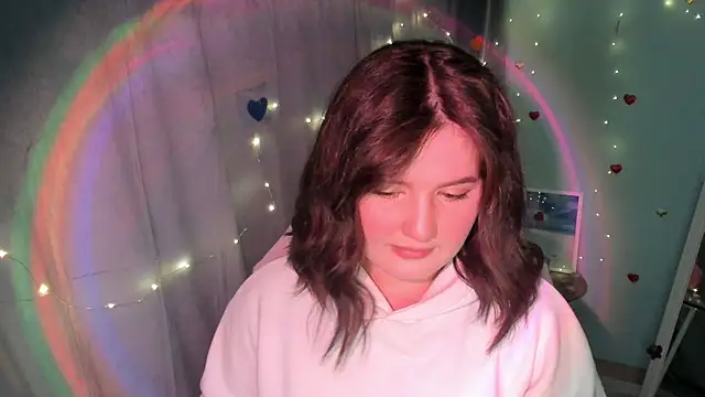 Lei White online show from March 20, 2025, 7:14 pm