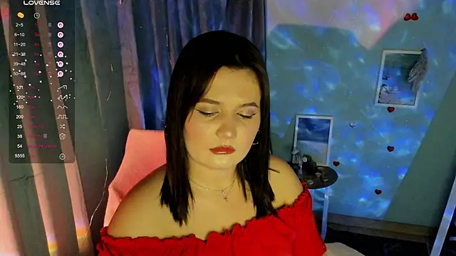 Lei White online show from September 17, 2025, 6:32 pm