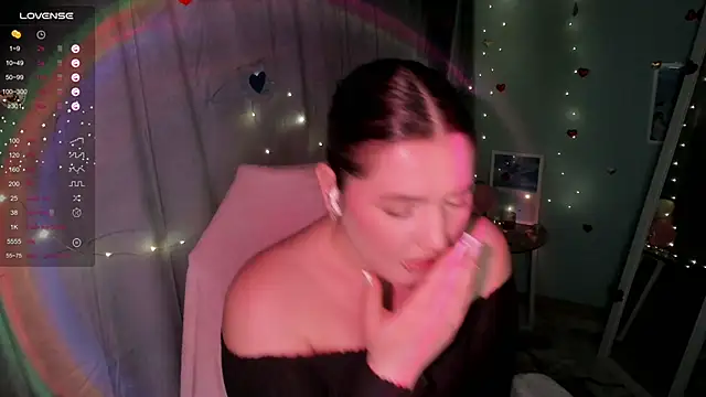 Lei White online show from March 10, 2025, 9:40 pm