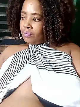 Snapshot of 2Sweetysmile chatting on February 18, 2026, 11:28 am 2Sweetysmile online show from February 18, 2026, 11:28 am