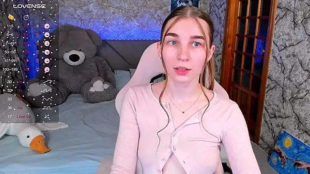  flowersweeet  online show from November 12, 2025, 2:21 pm