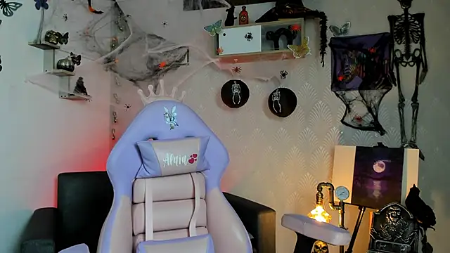 Alaia Love77 online show from October 17, 2025, 10:11 pm