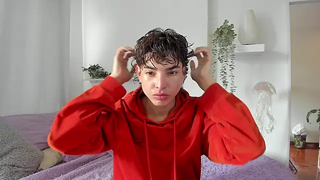 santy-kitty online show from January 15, 2026, 5:27 pm