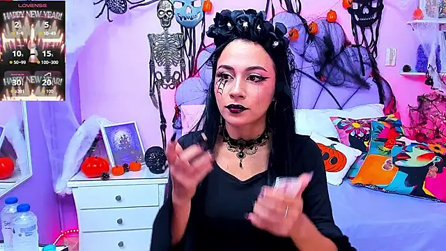 HannaPretthy online show from October 31, 2025, 12:35 pm