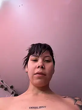 Snapshot of EemaHaruki chatting on March 3, 2026, 7:10 pm EemaHaruki online show from March 3, 2026, 7:10 pm