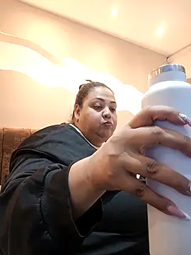 Snapshot of Alisson_am chatting on January 14, 2026, 11:25 am Alisson am online show from January 14, 2026, 11:25 am