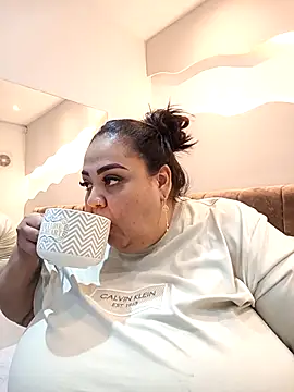 Snapshot of Alisson_am chatting on February 11, 2026, 11:21 am Alisson am online show from February 11, 2026, 11:21 am