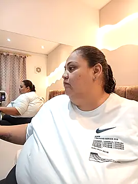 Snapshot of Alisson_am chatting on December 17, 2025, 11:15 am Alisson am online show from December 17, 2025, 11:15 am