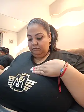 Snapshot of Alisson_am chatting on February 13, 2026, 11:43 am Alisson am online show from February 13, 2026, 11:43 am