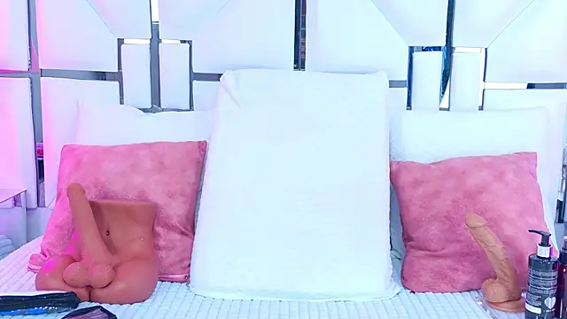 AlliciaKim online show from March 1, 2026, 12:05 pm