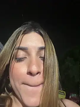 perlita05 online show from February 15, 2026, 1:28 am