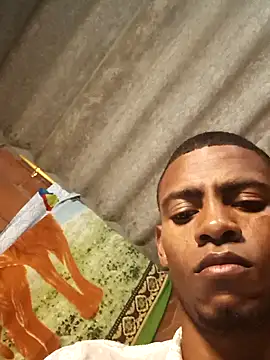 MAXIMO JHONS online show from February 24, 2026, 4:24 am