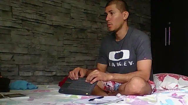 Snapshot of Sexylatin64 chatting on February 22, 2026, 3:13 pm Sexylatin64 online show from February 22, 2026, 3:13 pm