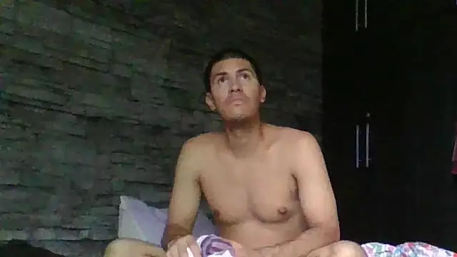 Snapshot of Sexylatin64 chatting on December 20, 2025, 9:06 pm Sexylatin64 online show from December 20, 2025, 9:06 pm