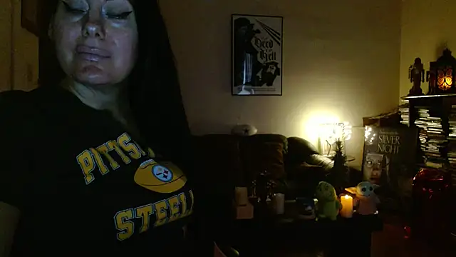 mandaloriangirls online show from December 13, 2025, 8:04 pm