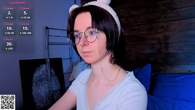Nora Failure online show from August 3, 2026, 12:55 pm