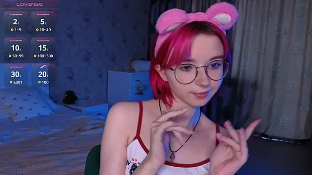 Snapshot of Nora_Failure chatting on September 10, 2025, 9:08 am Nora Failure online show from September 10, 2025, 9:08 am