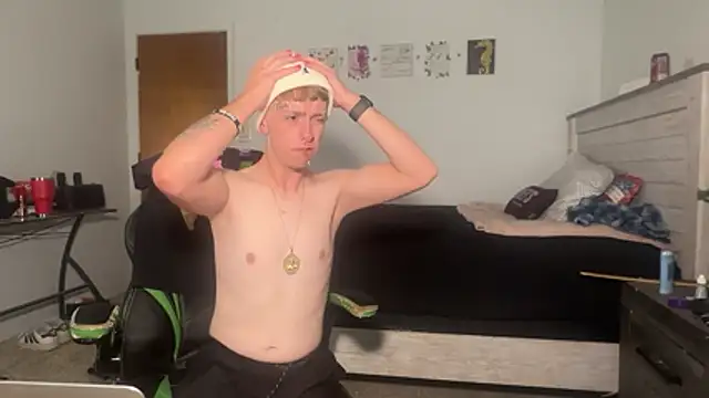 twentywithafelonyy online show from November 7, 2025, 7:57 am