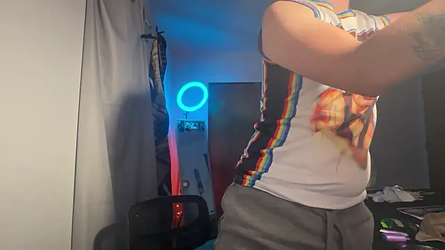 twentywithafelonyy online show from December 24, 2024, 8:00 am