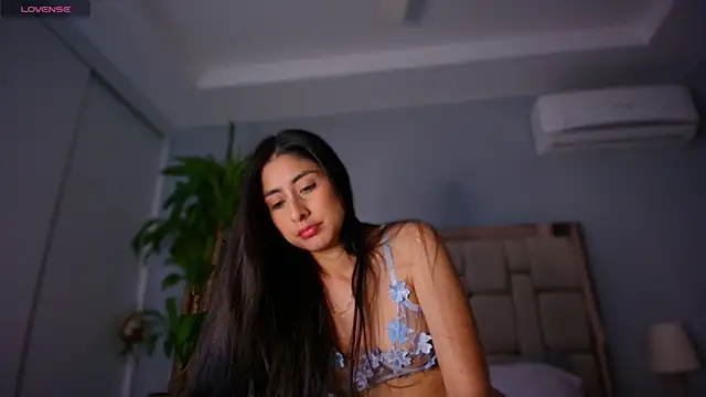 Snapshot of auroracaruso11 chatting on January 20, 2025, 9:43 pm auroracaruso11 online show from January 20, 2025, 9:43 pm