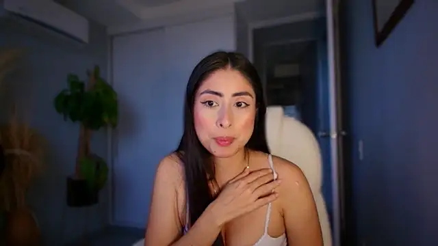 Snapshot of auroracaruso11 chatting on September 20, 2025, 10:37 pm auroracaruso11 online show from September 20, 2025, 10:37 pm