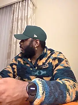 Snapshot of Stayinalive1992 chatting on December 4, 2025, 3:27 am Stayinalive1992 online show from December 4, 2025, 3:27 am