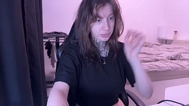 moundliicht1 online show from July 29, 2026, 11:15 pm