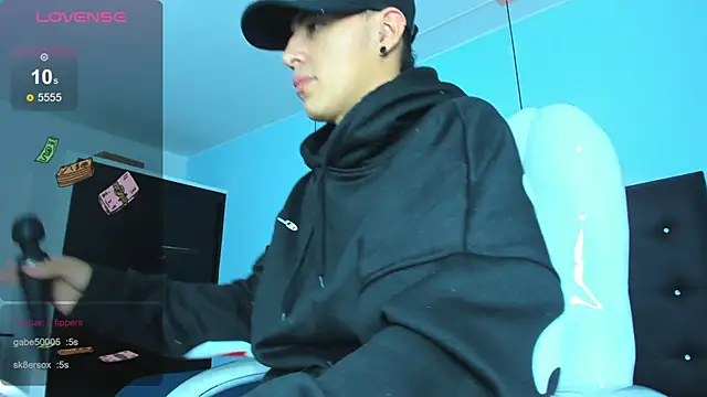 Lobo 17  online show from November 30, 2025, 3:40 am