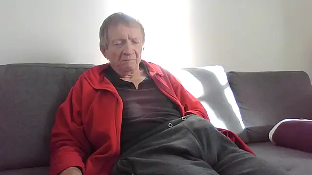 naturiste974 online show from October 23, 2025, 3:21 pm